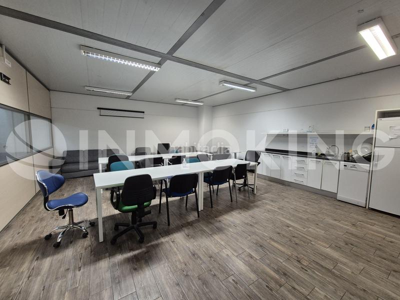 Foto 8c20aa54-b6ff-4e05-ab3b-83598011cf77. Rent building in n/a 21 in Parc Tecnològic Paterna