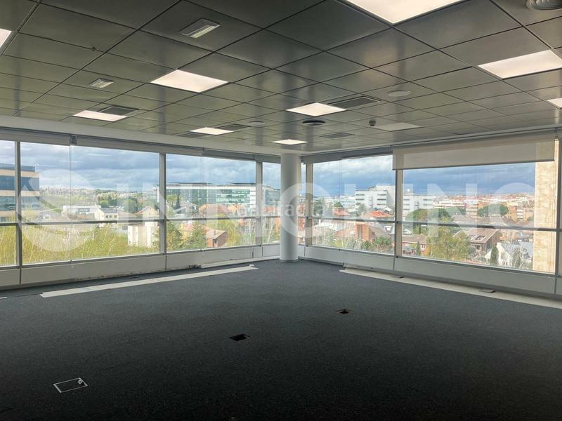 Foto ed0c421d-b264-41de-b989-985f51e06813. Alquiler oficina  en alquiler en alcobendas en La Moraleja