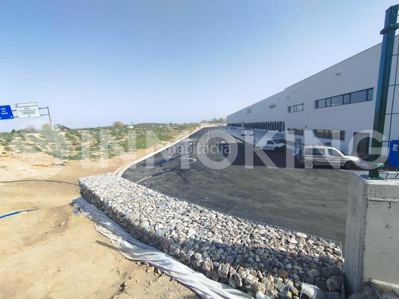 Foto 92ae823a-d9f6-45d3-b9e7-6c8db2d6fde4. Rent industrial building with heating in señorío de Illescas Illescas