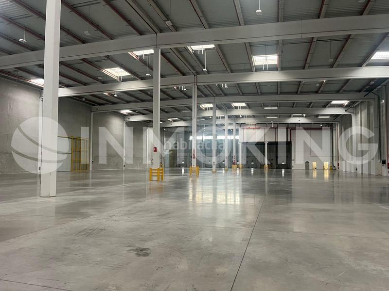 Foto 280b5e3d-dc90-4f2a-b5a9-0b3f78e4d703. Location bâtiment à usage industriel avec chauffage dans San Fernando de Henares