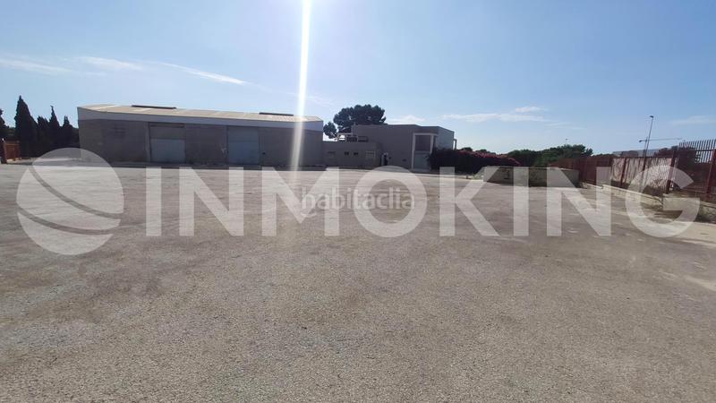 Foto 52b35e6d-3734-4304-8052-bfaeebaa46fd. Rent business premise in av. miguel de cervantes 2 in Orihuela