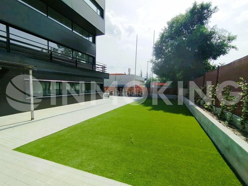 Foto bbbd7aaa-d5e1-4bfb-80cc-11c19ef6b29d. Rent building in avenida del jarama 17 in Estación Coslada