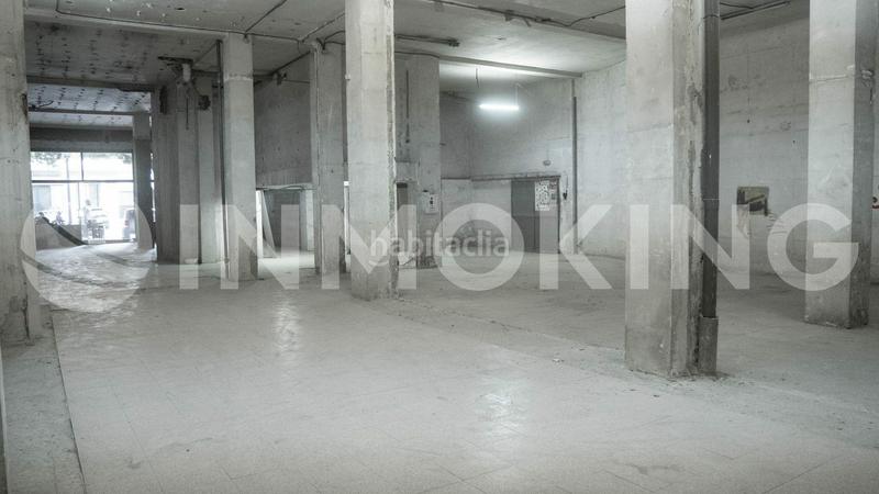 Foto 6b454cde-87b1-4983-9066-d7a36f3e029a. Location local commercial dans calle san vicente mártir 146 dans Valencia