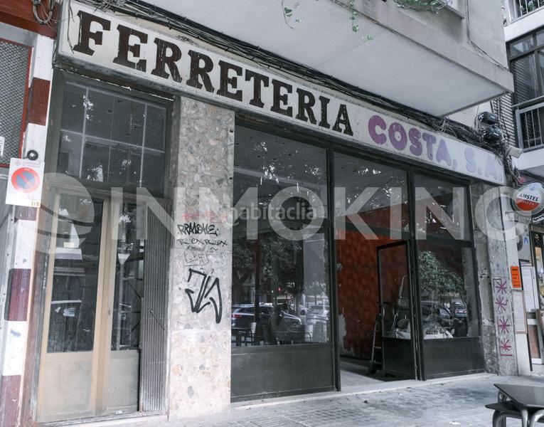 Foto 7b9b9056-dd36-457c-a2d5-ca8784002db4. Rent business premise in calle san vicente mártir 146 in Valencia