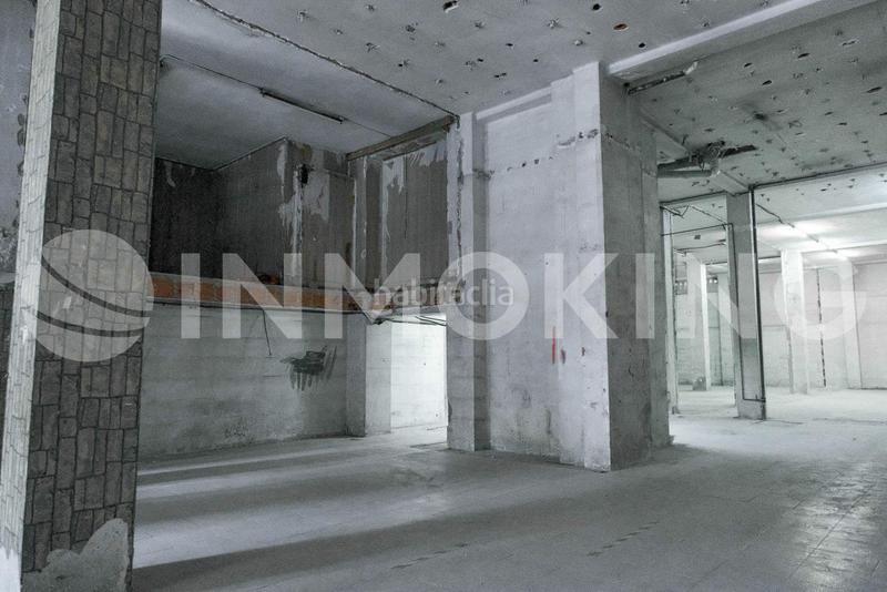 Foto 8ba6a37c-5bf9-415c-9c3e-cb30cb91371c. Rent business premise in calle san vicente mártir 146 in Valencia