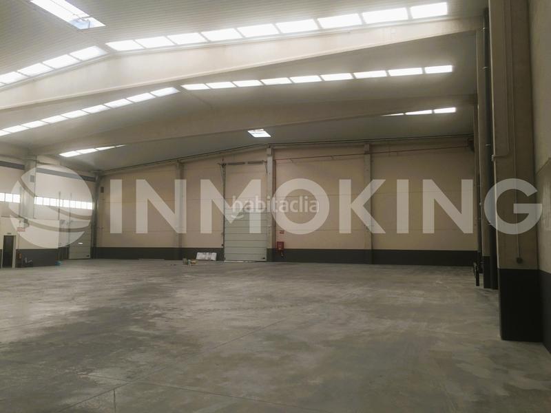 Foto 84b5b44b-762c-44e4-94ef-47083ad47c78. Lloguer nau industrial a Zona Industrial Pinto