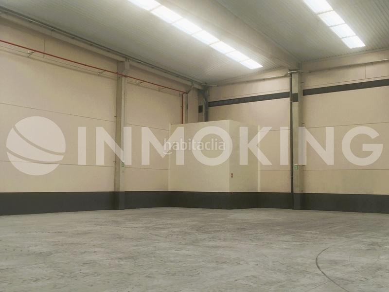 Foto d27a6fd3-fbf6-43fe-b7bf-5fc3ba96d98e. Lloguer nau industrial a Zona Industrial Pinto