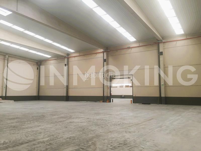 Foto d5f189a7-e984-46e1-a703-b2fb7e309e02. Lloguer nau industrial a Zona Industrial Pinto