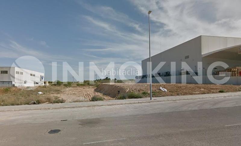 Foto 4935e851-bee9-4de5-a883-ce253319599f. Industrial plot in calle 11 in Picassent
