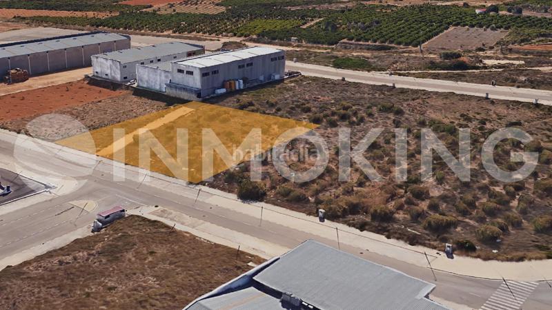 Foto d51225a0-8b68-44e4-a1e8-ccb5fceb2d84. Industrial plot in calle 11 in Picassent