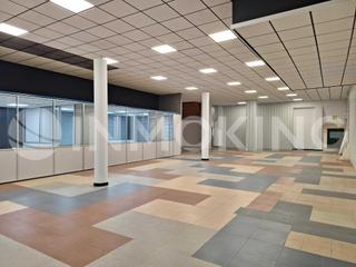 Lloguer Nau industrial a Av espioca-via augusta  47. Nave industrial con campa silla