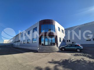 Location Bureau à Cl solidaritat  2. Edifico de oficinas en alquiler