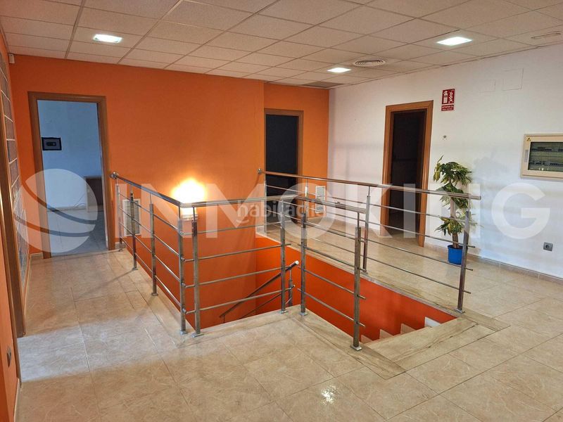 Foto a2cb308c-9fd0-4d96-acc0-4648d0f97b40. Nau industrial a Alaquàs
