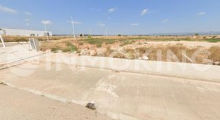 Gewerbliches Grundstück in Urbanizaciones. Suelo industrial en llíria