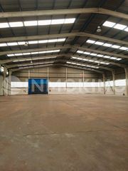 Nave industrial en Carmonares 19-21. Nave en venta en pinto
