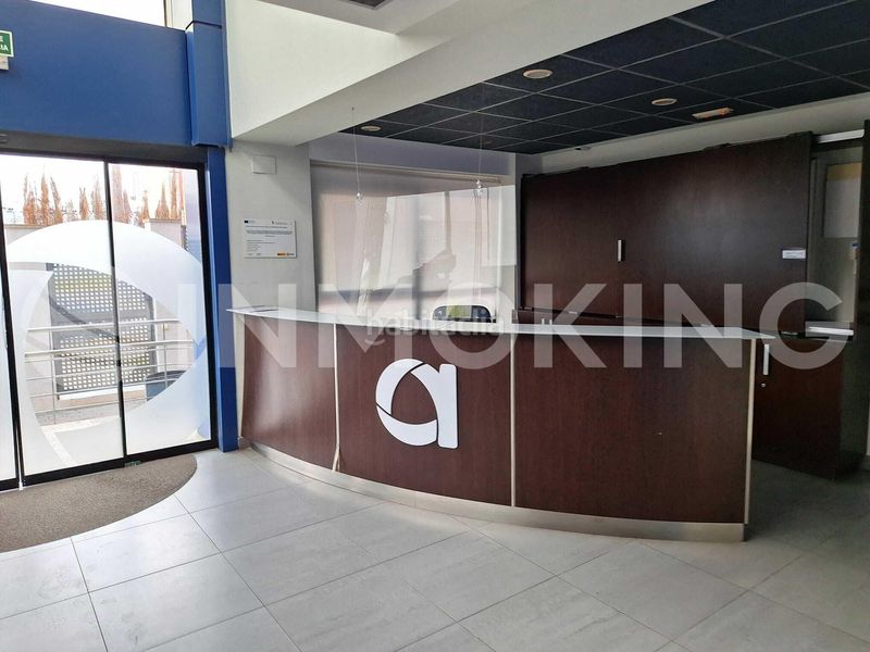 Foto ea9cbc86-41c5-42be-b50f-2088478dd8ec. Edificio en calle ciudad de eibar 4 edificio corporativo en Paterna