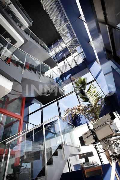 Foto f75b5481-0aef-4389-a8a1-1869f6f19eb2. Edificio en calle ciudad de eibar 4 edificio corporativo en Paterna