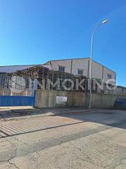 Bâtiment à usage industriel à Calle cedro 6. Nave en venta ciempozuelos