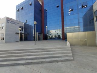 Bro en Avenida de la justicia. Oficina con parking, calefaccin y aire acondicionado