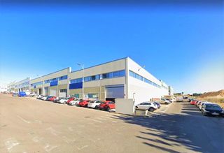 Rent Industrial building in Carretera de paterna al pla de pou. Nave industrial