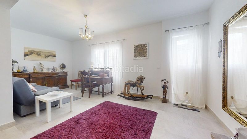 Foto c59ea1d0-76fa-4af2-8696-f6ad0f0a329d. Casa amb calefacció a Centro Jerez de la Frontera
