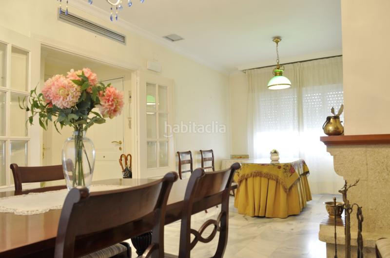 Foto 19dd2da6-69ec-4107-84eb-31cca3fc080c. Casa adossada amb aparcament a El Altillo Jerez de la Frontera