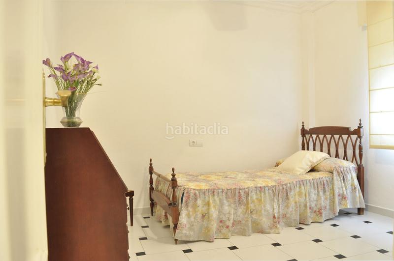 Foto 93c9fcb1-aebb-4620-a2f3-8825a32eb946. Casa adossada amb aparcament a El Altillo Jerez de la Frontera