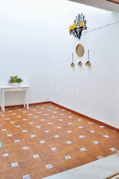 Foto 98aa30e0-c2e9-4bb5-9791-3a298b747447. Casa adossada amb aparcament a El Altillo Jerez de la Frontera