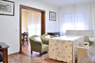 Pis en Divina Pastora - La Yeguada. Magnfico piso en la calle sevilla, en el entorno de la avenida