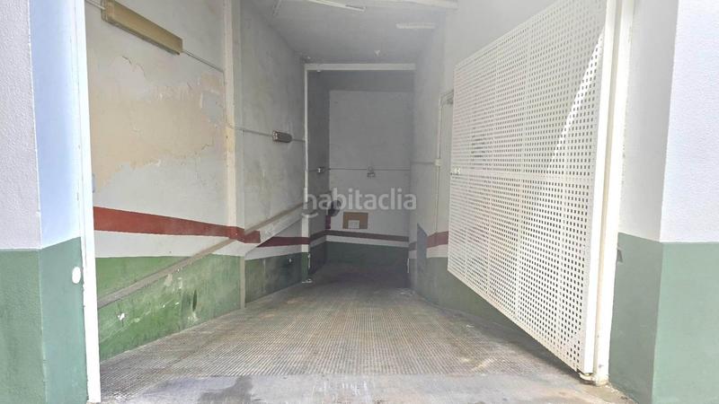 Foto fffcd520-09dc-4f89-b9bf-6c1164c6f4fc. Autoparkplatz in Núcleo urbano Chiclana de la Frontera