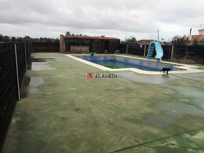 Foto 4949e4c2-11c3-4c0a-acd7-85205001d632. Chalet with heating parking pool in Las Lagunas - Campano Chiclana de la Frontera