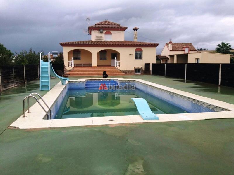 Foto ebe1237f-f830-428d-8448-ab2ca4131450. Chalet with heating parking pool in Las Lagunas - Campano Chiclana de la Frontera