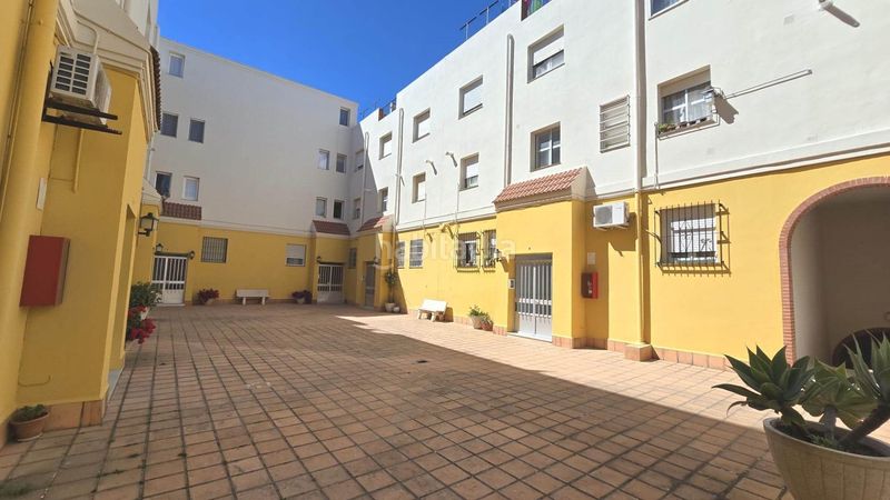 Foto 05addc04-2a96-4bf6-b3f6-111774613868. Dúplex a La Banda - Campo de Fútbol Chiclana de la Frontera