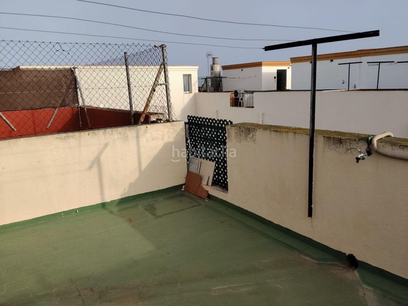 Foto 4b3bb188-c64f-4790-a55c-10fbf795d03b. Dúplex a La Banda - Campo de Fútbol Chiclana de la Frontera