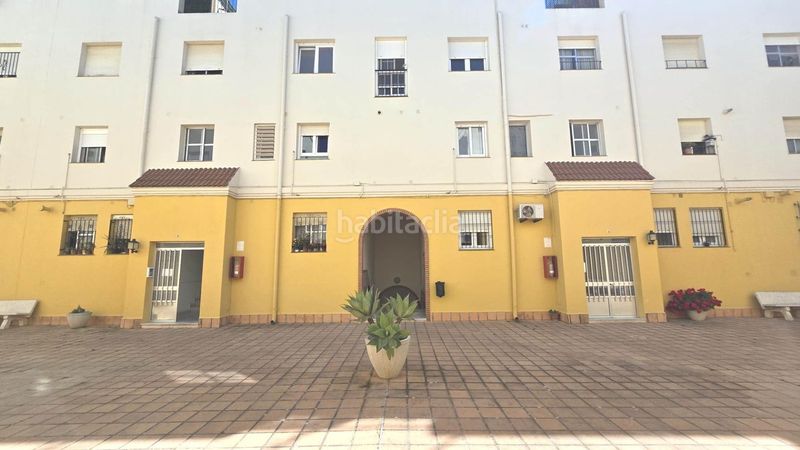 Foto 4cbfe1cb-9a7b-4f25-bac6-93d8d4ef50ae. Dúplex a La Banda - Campo de Fútbol Chiclana de la Frontera