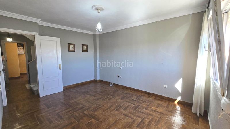 Foto e0dc153d-3220-445a-8d99-8603a73cf778. Dúplex a La Banda - Campo de Fútbol Chiclana de la Frontera