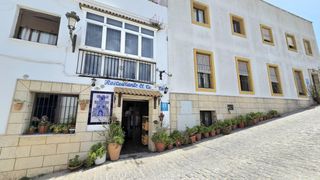 Edificio in Medina Sidonia. Hotel  restaurante  vivienda en medina sidonia