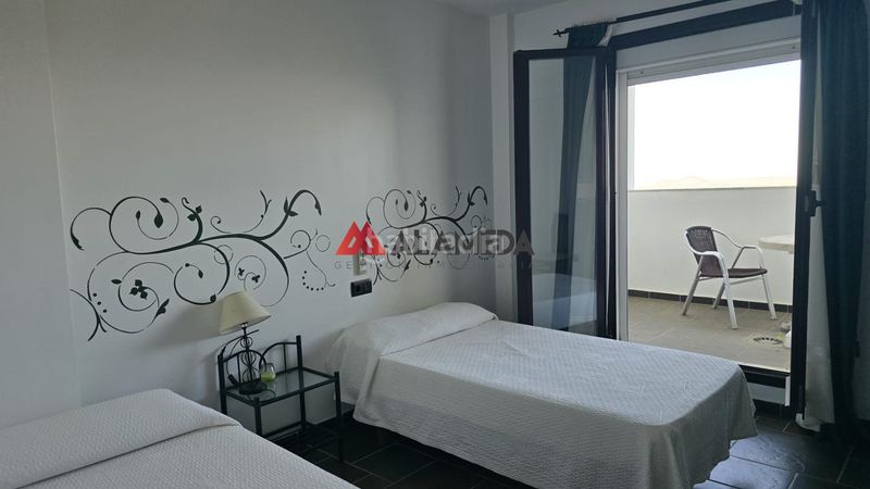 Foto 05d718d8-2735-474d-a2bf-0b1a99a3c918. Edificio in Medina Sidonia