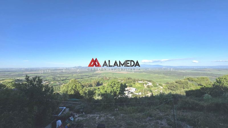 Foto 67b31ffe-4bac-44d5-a420-9f6c8ab80a36. Edificio in Medina Sidonia