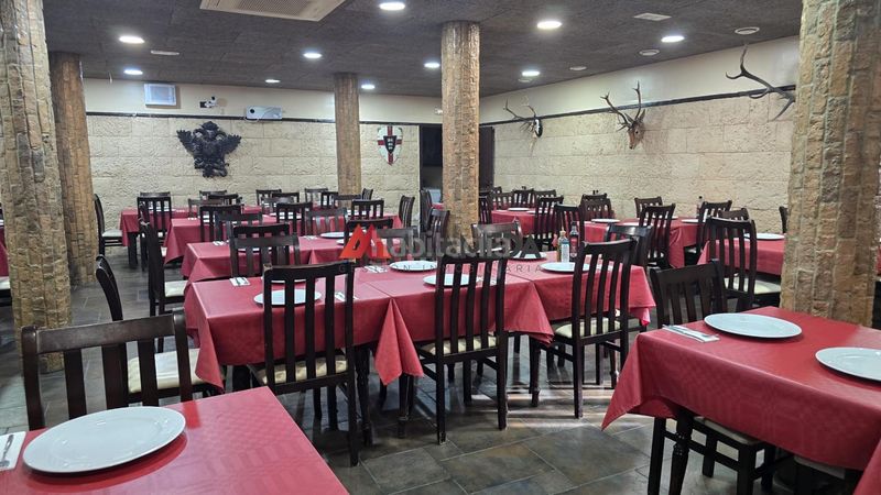 Foto b26d3334-ca12-43ab-8085-9c2225c110b6. Edificio in Medina Sidonia