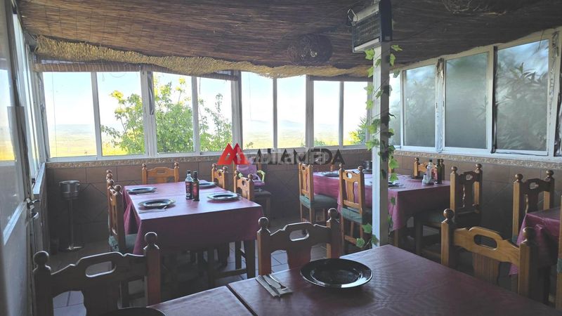 Foto ed98ee70-d91e-4fce-a919-40f4cda8f66e. Edificio in Medina Sidonia