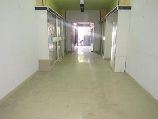 Locale commerciale in Barbate. Estupendo local comercial