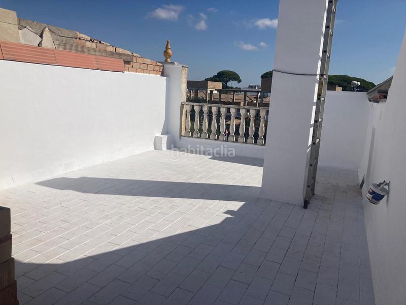 Foto a1d9534d-654a-4b0b-8f3b-a7ecec73bb49. Casa adosada adosado en buena zona en Benalup