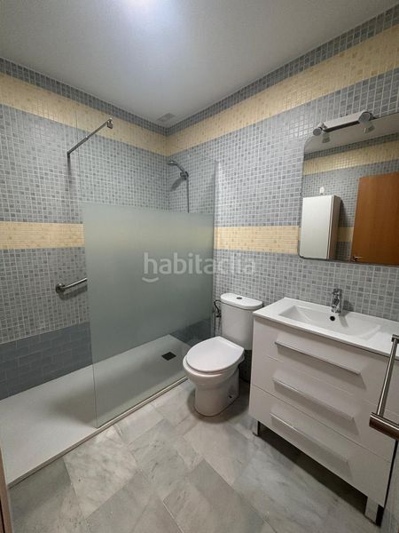 Foto 738f3f6d-42ad-49ac-b315-5a145290bcc0. Apartament amb piscina a Barbate Barbate