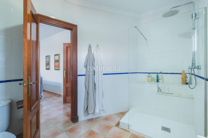 Foto b833ac0a-728a-4e54-b38a-14c207e9d683. Masia amb aparcament piscina a Zahora Barbate
