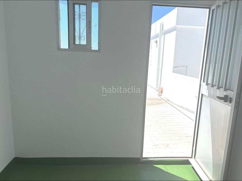 Foto ac425de8-106c-4e90-8abd-062e8619858d. Pis a Barbate Barbate