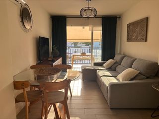 Appartamento in Barbate. Magnífico piso con terraza y ascensor