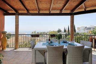 Casa  Roble. Villa de lujo en salobrea