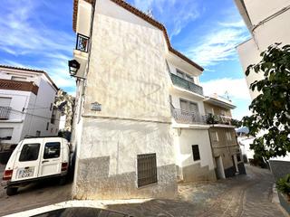 Pis a Calle parada 9. Piso en los guájares