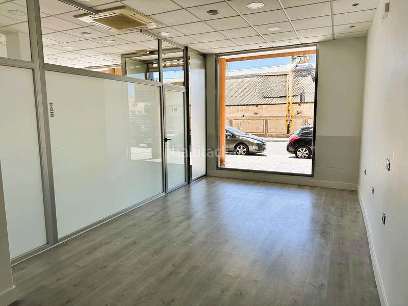 Foto e93b5f13-6855-472d-a202-54beefb22700. Local comercial local en zona pilar en Motril ciudad Motril